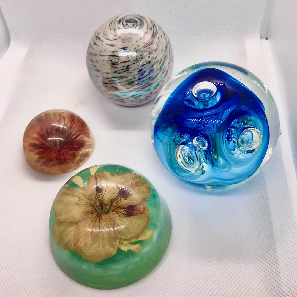 Paperweight - Picture 5 of 5